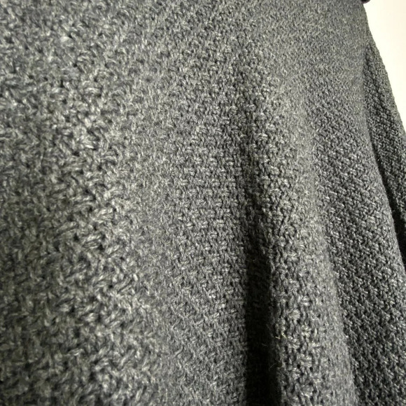 NWT Coldwater Creek Gray Knit Sweater Poncho Wool Blend Fringe One Size Boho - Picture 4 of 10